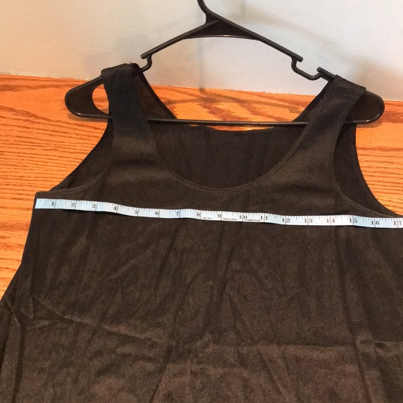 Joan Walters size small black camisole and lace over shirt in gold. Dry clean. - Picture 9 of 13